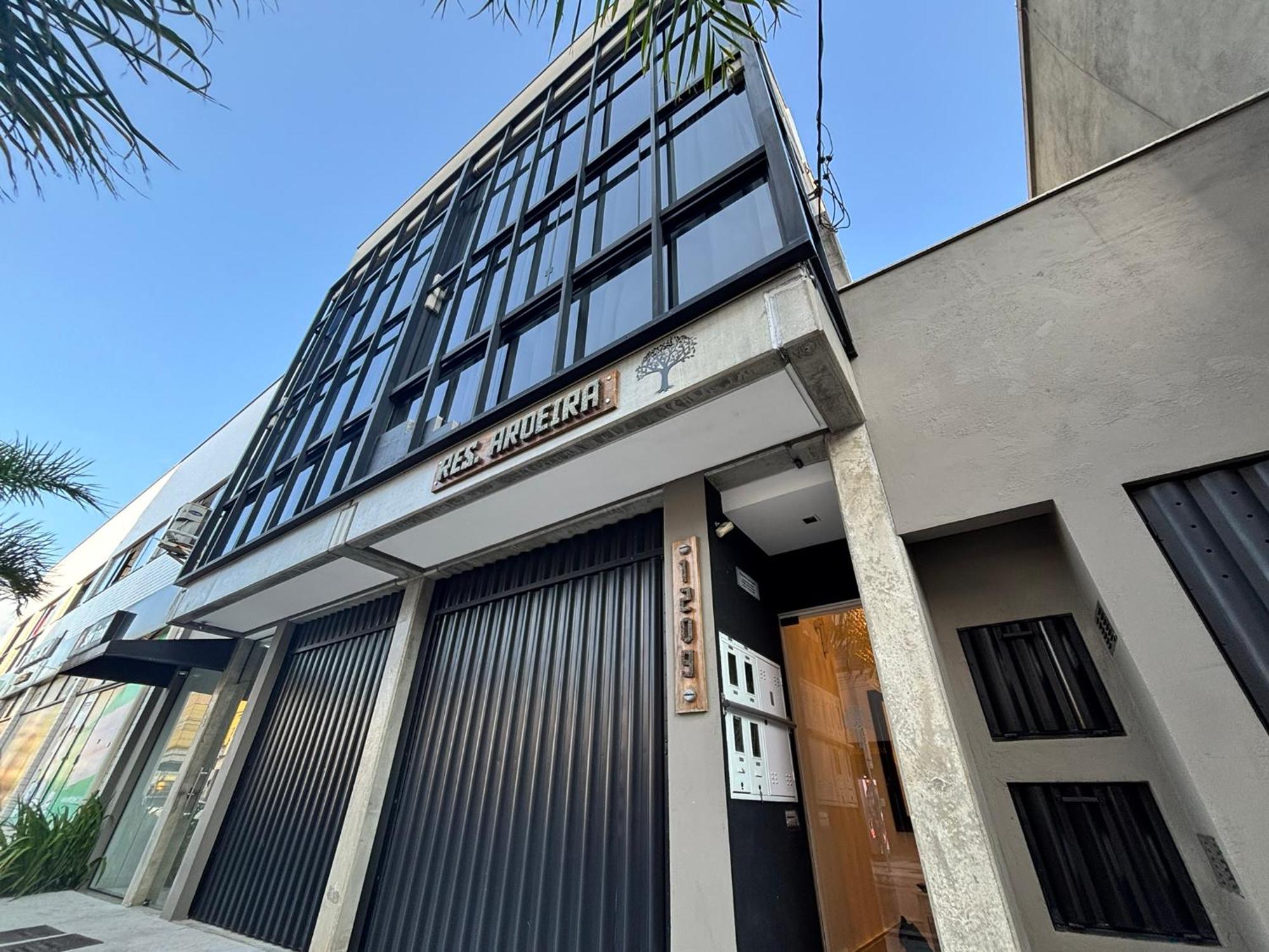 Apartamento Residencial Aroeira